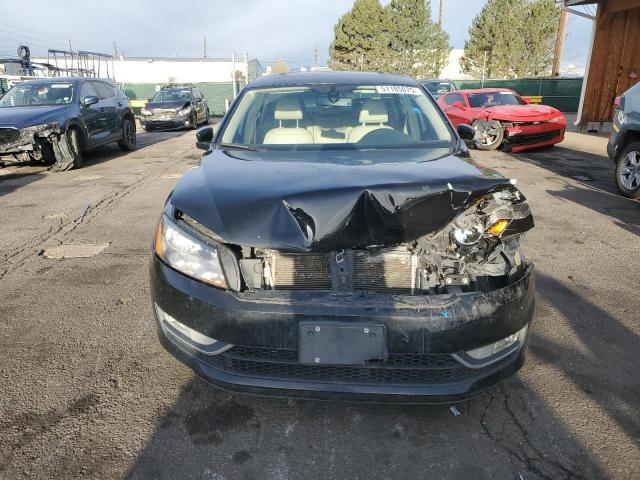 Седаны VOLKSWAGEN PASSAT 2014 Черный