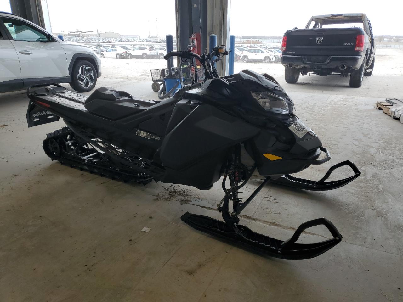 2023 Skidoo Snowmobile للبيع في Greenwood، NE - Front End