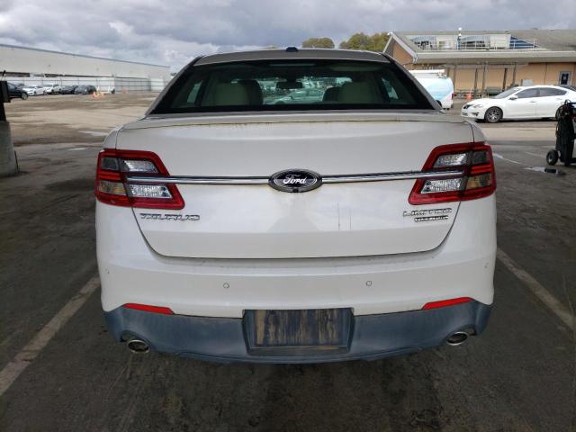 Sedans FORD TAURUS 2015 White