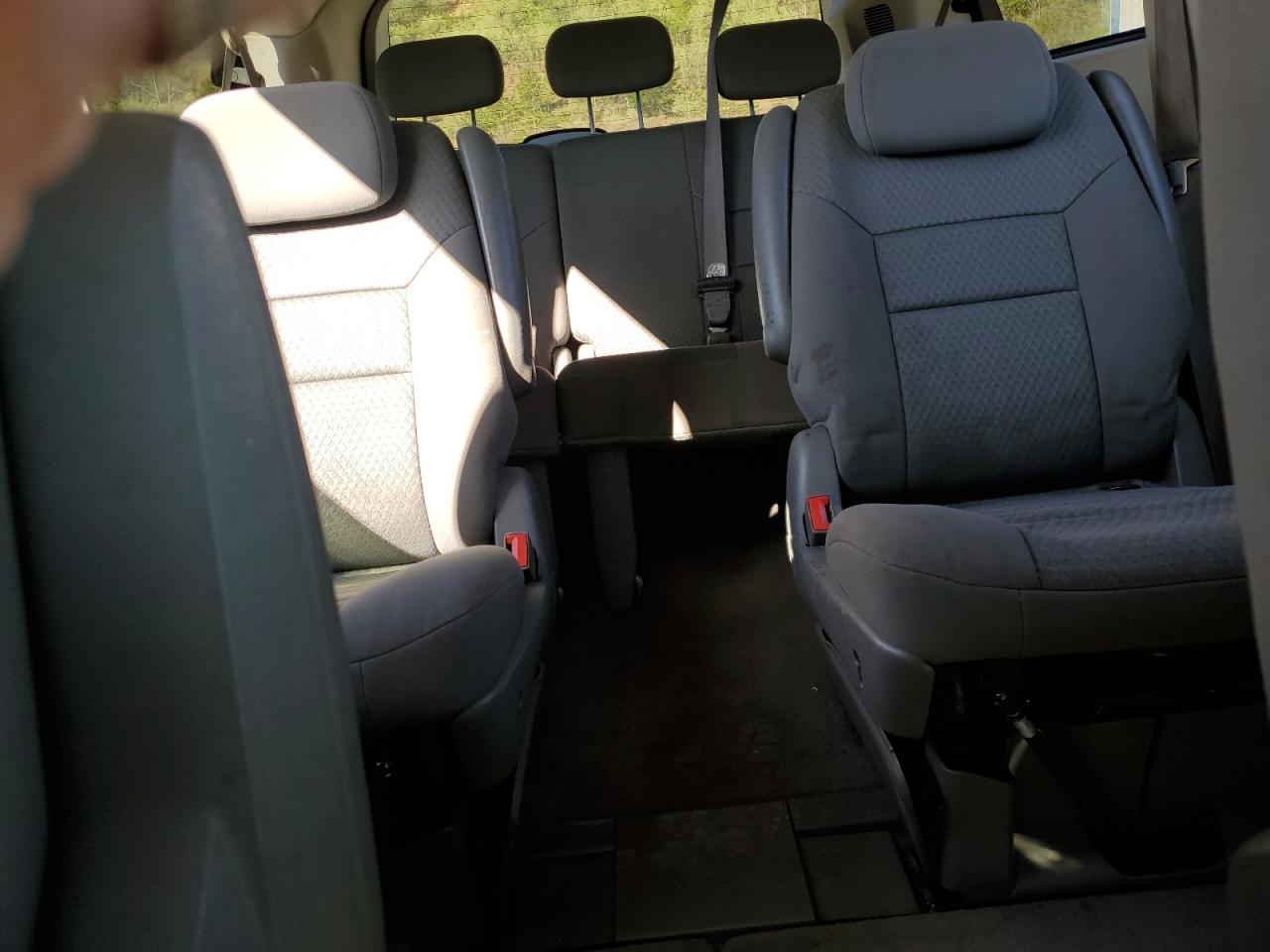 2010 Dodge Grand Caravan Sxt VIN: 2D4RN5D13AR369339 Lot: 53379135