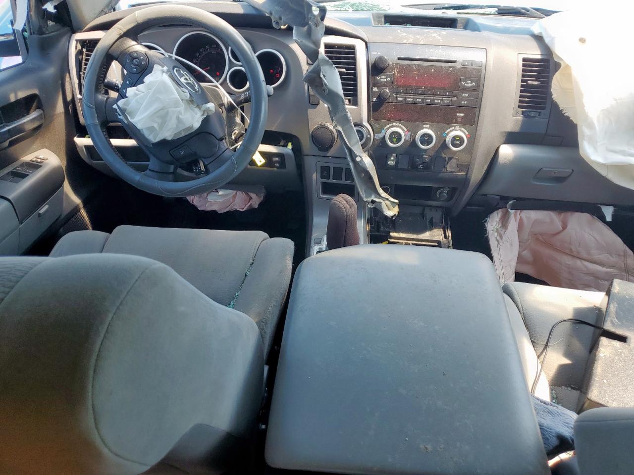 5TDZY5G16CS041407 2012 Toyota Sequoia Sr5