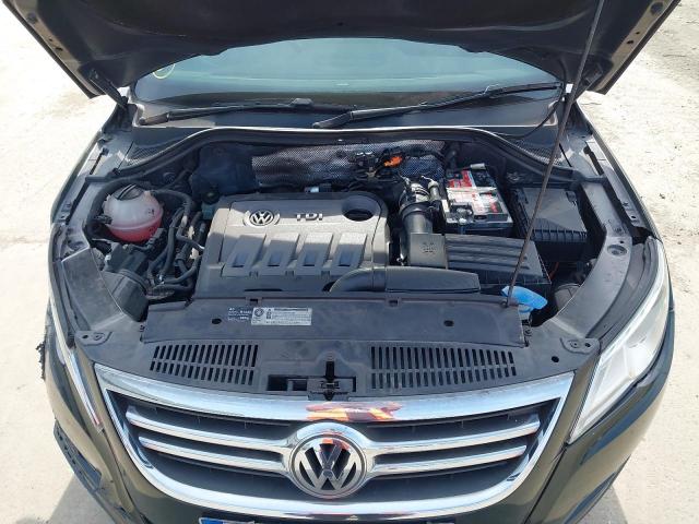 2011 VOLKSWAGEN TIGUAN MAT