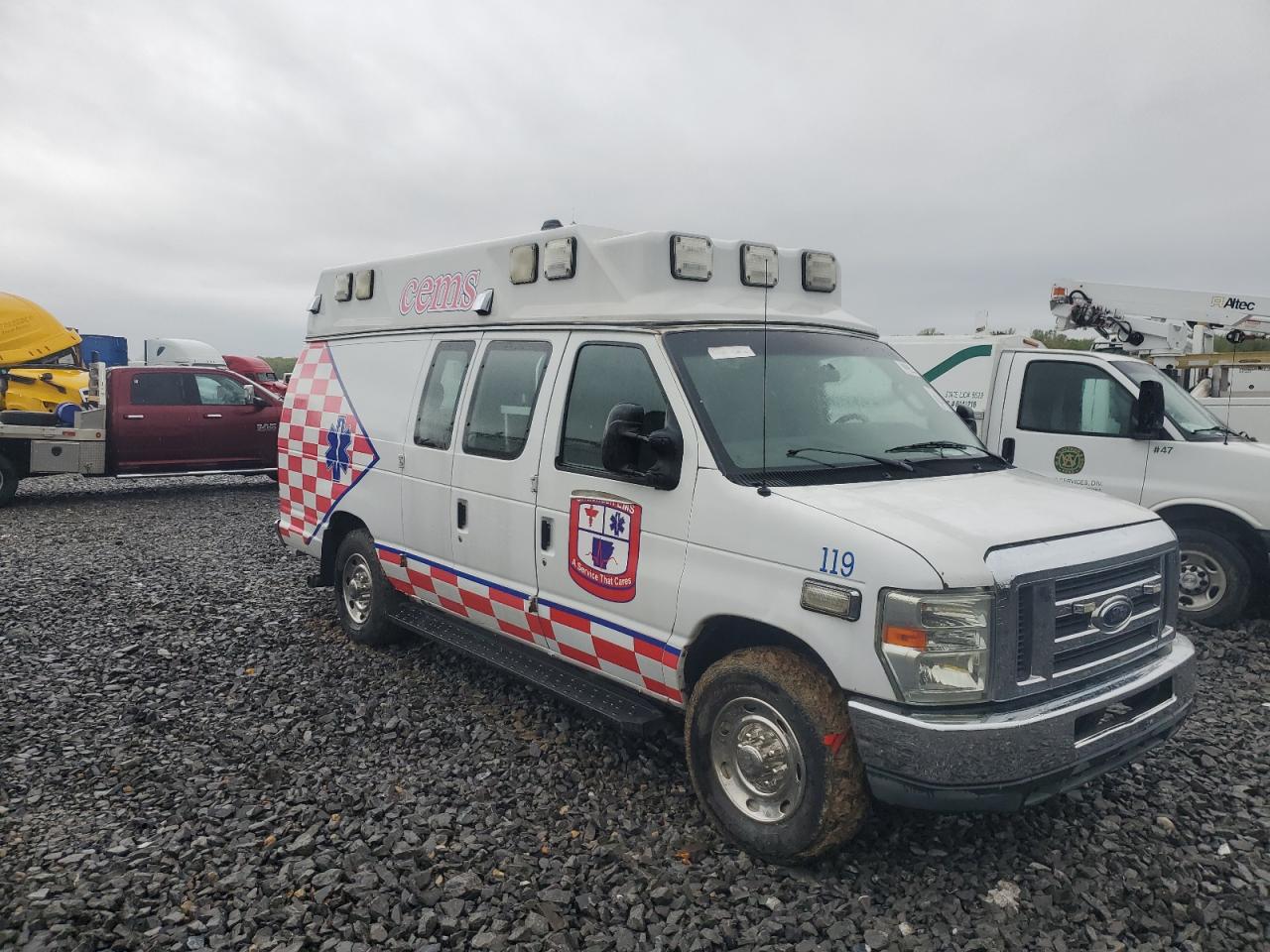 2010 Ford Econoline E350 Super Duty Van for Sale in Memphis, TN - Minor Dent/Scratches
