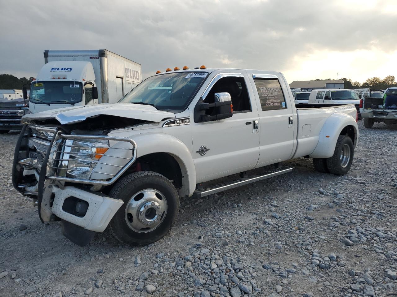 2016 Ford F350 Super Duty for Sale in Florence, MS - Front End