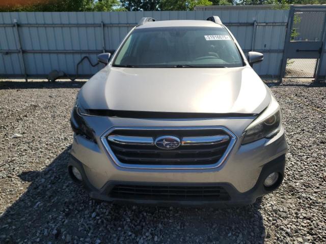  SUBARU OUTBACK 2019 Srebrny