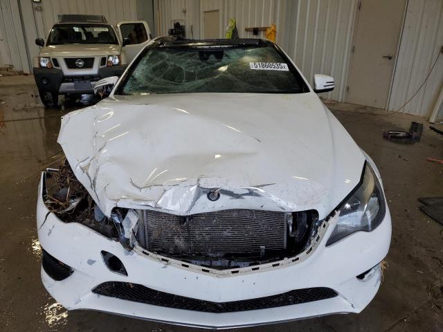  MERCEDES-BENZ E-CLASS 2015 Білий