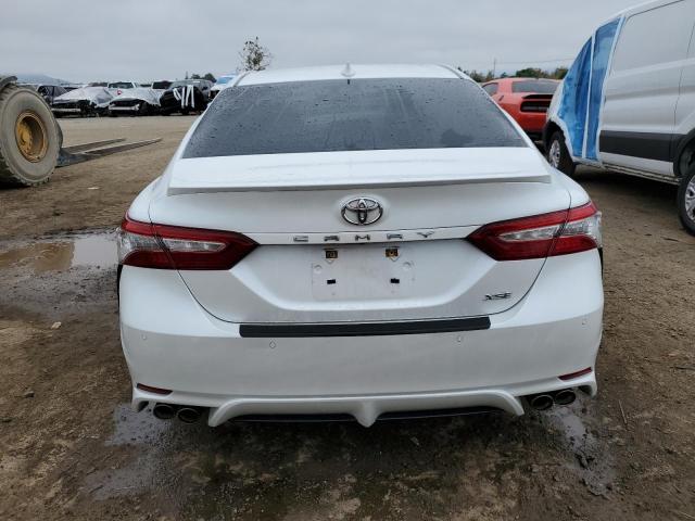  TOYOTA CAMRY 2018 White