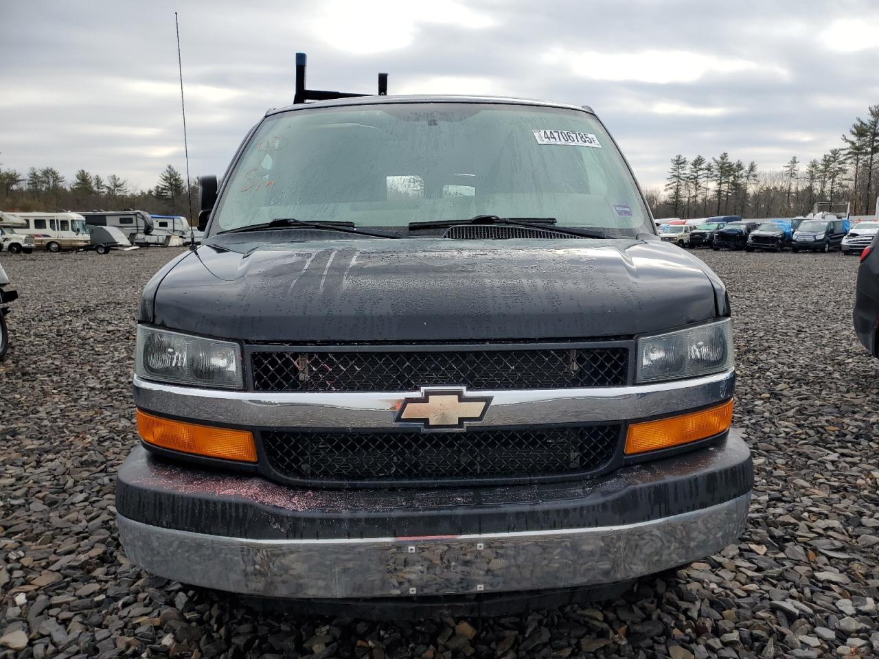 2015 Chevrolet Express - Image 5