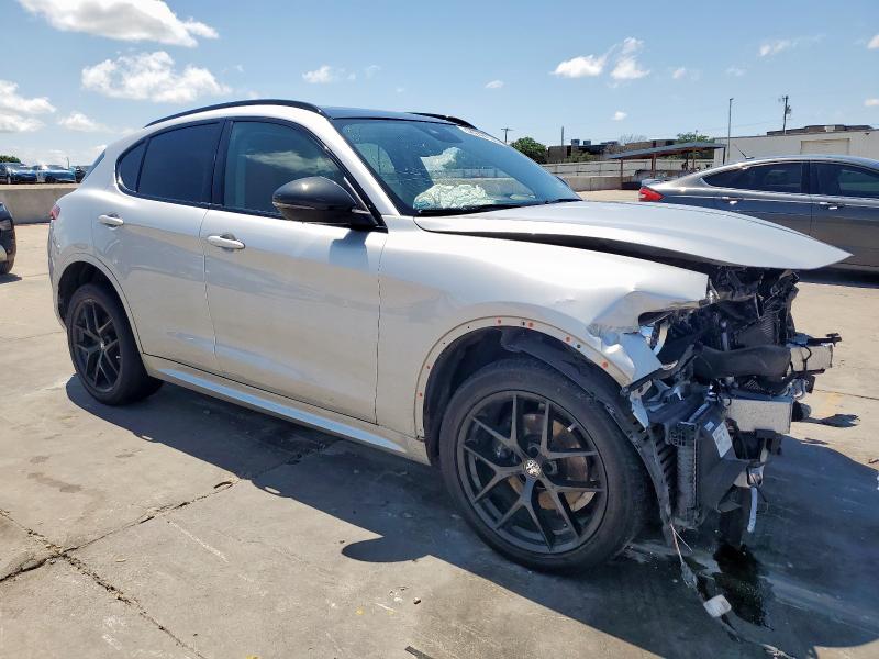  ALFA ROMEO STELVIO 2020 Srebrny