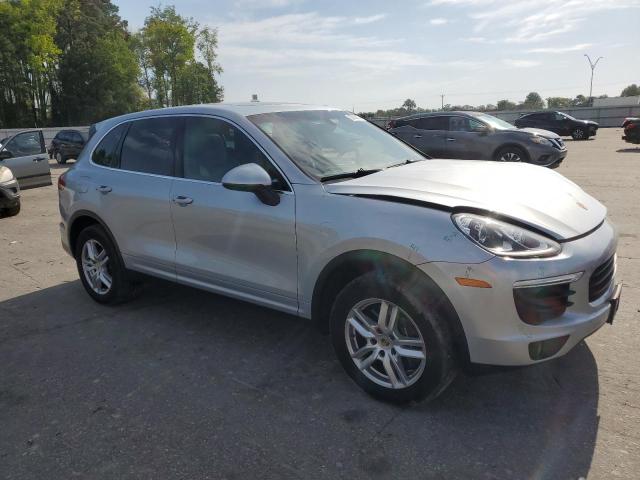 PORSCHE CAYENNE 2016 Srebrny