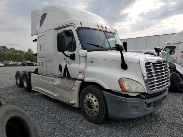 2015 Freightliner Cascadia Semi Truck