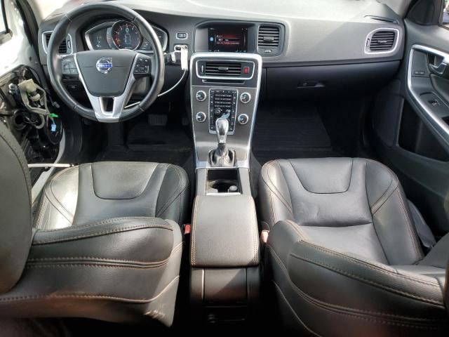 Parquets VOLVO V60 2016 Biały