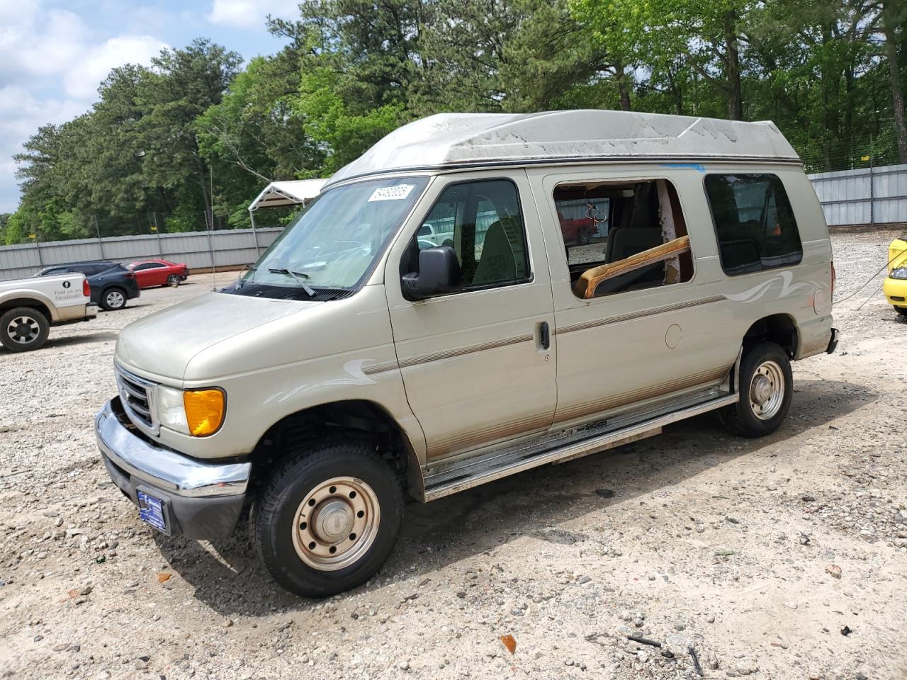 2004 Ford Econoline E250 Van en Venta en Austell, GA - Vandalism