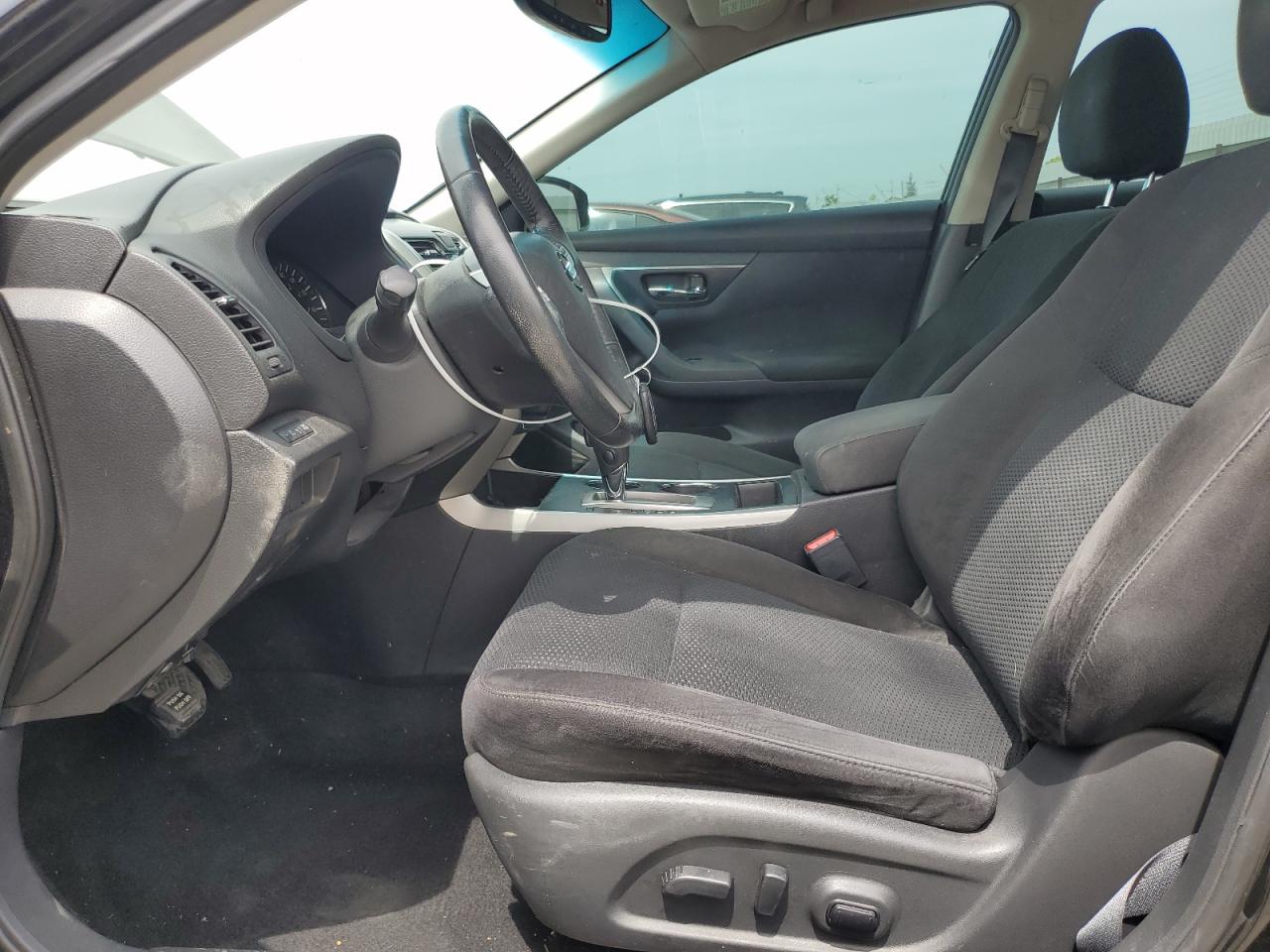 2015 Nissan Altima 2.5 VIN: 1N4AL3AP9FC159640 Lot: 52828235