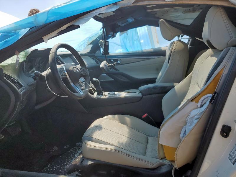  INFINITI Q60 2021 Biały