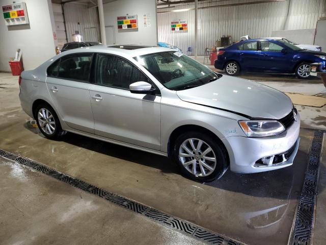  VOLKSWAGEN JETTA 2012 Srebrny