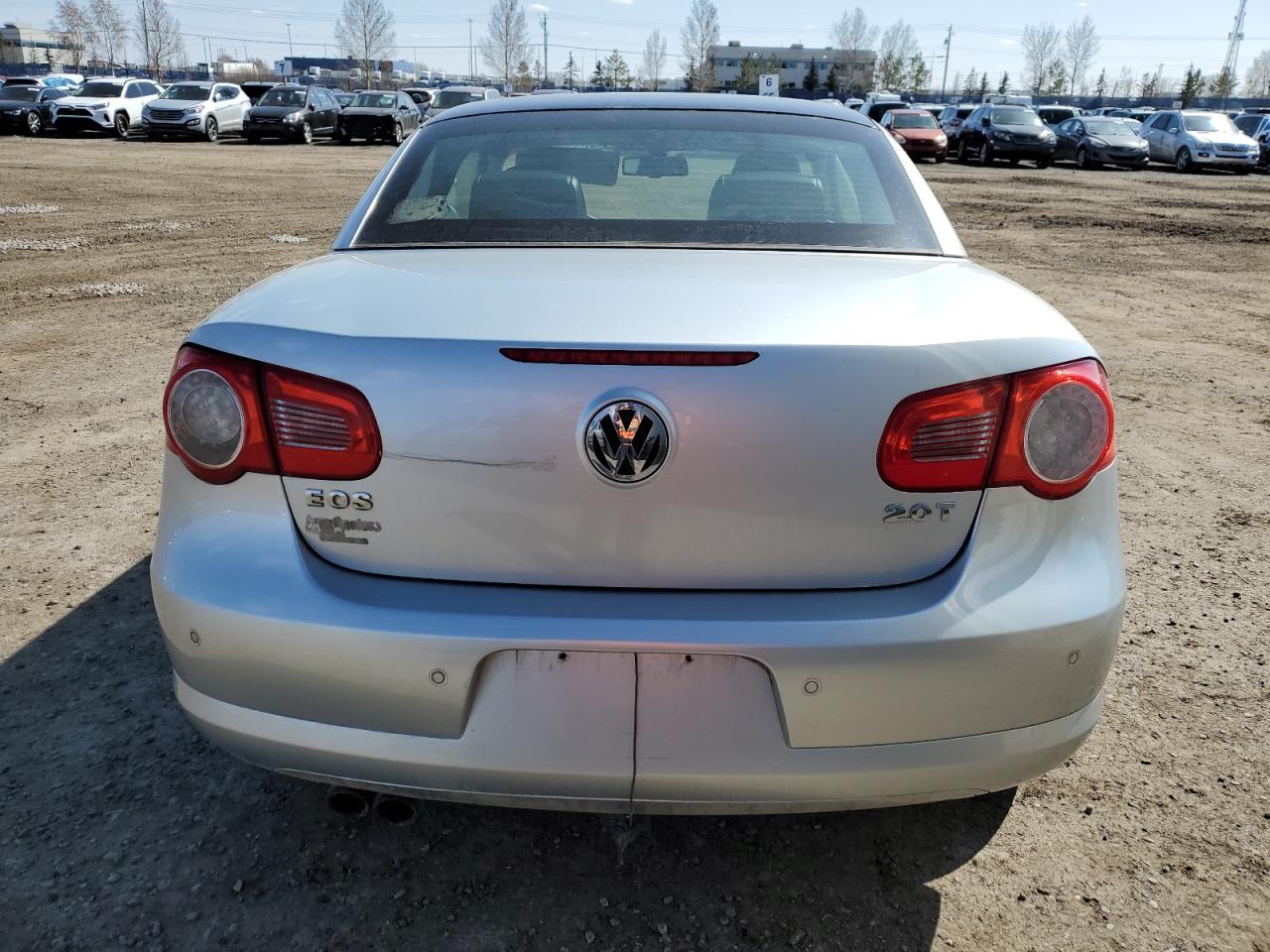 WVWFA71F88V020823 2008 Volkswagen Eos Lux