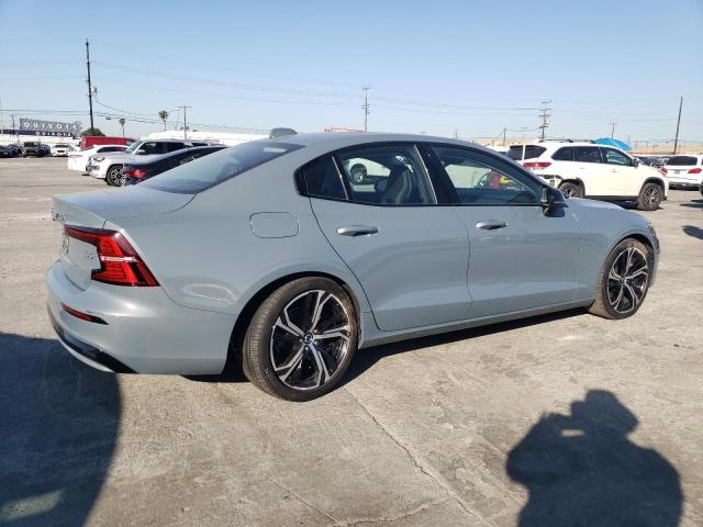  VOLVO S60 CORE 2024 Szary