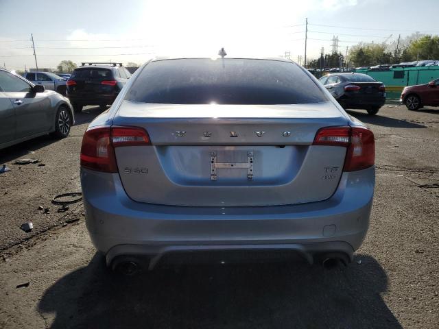  VOLVO S60 2017 Srebrny
