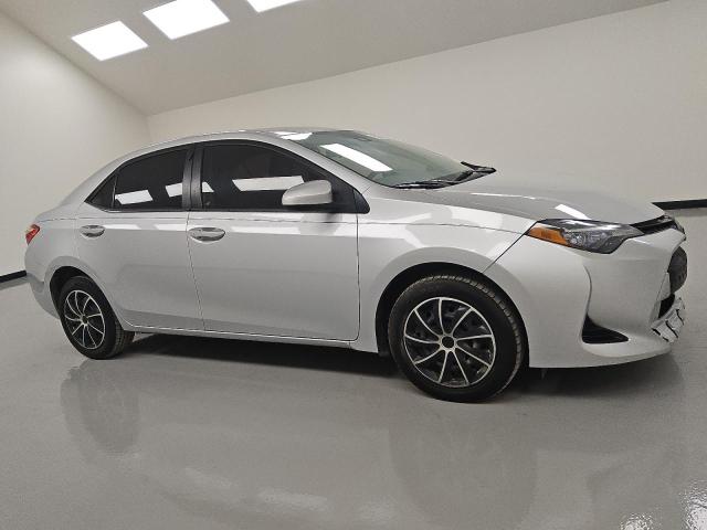  TOYOTA COROLLA 2017 Silver