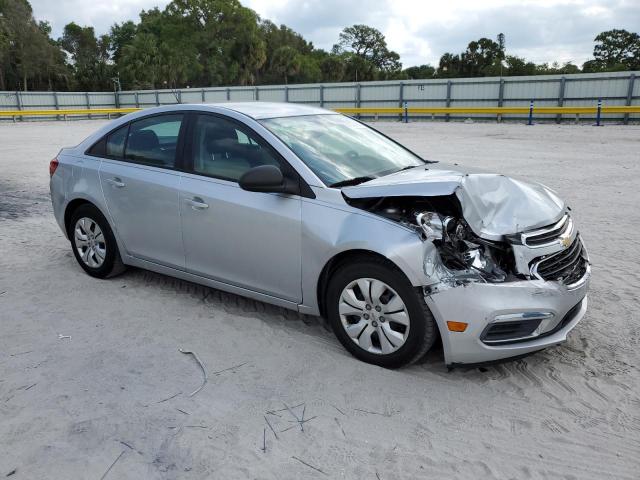 Sedans CHEVROLET CRUZE 2015 Srebrny