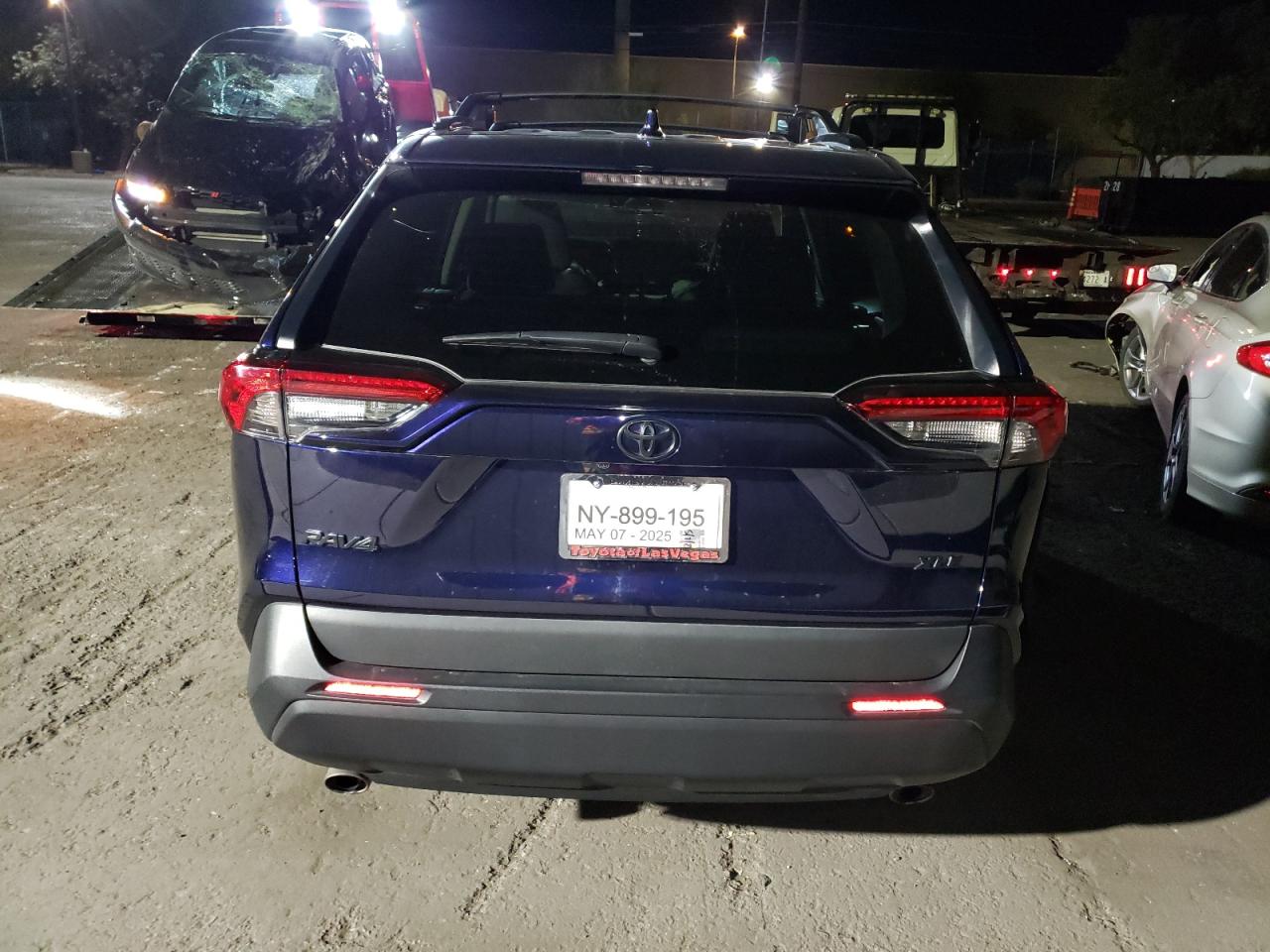 2022 Toyota Rav4 Xle VIN: 2T3W1RFV5NW228299 Lot: 54980275