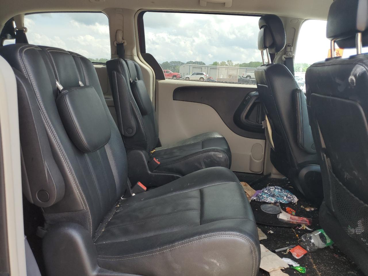 2016 Chrysler Town & Country Touring VIN: 2C4RC1BG4GR197964 Lot: 53063895