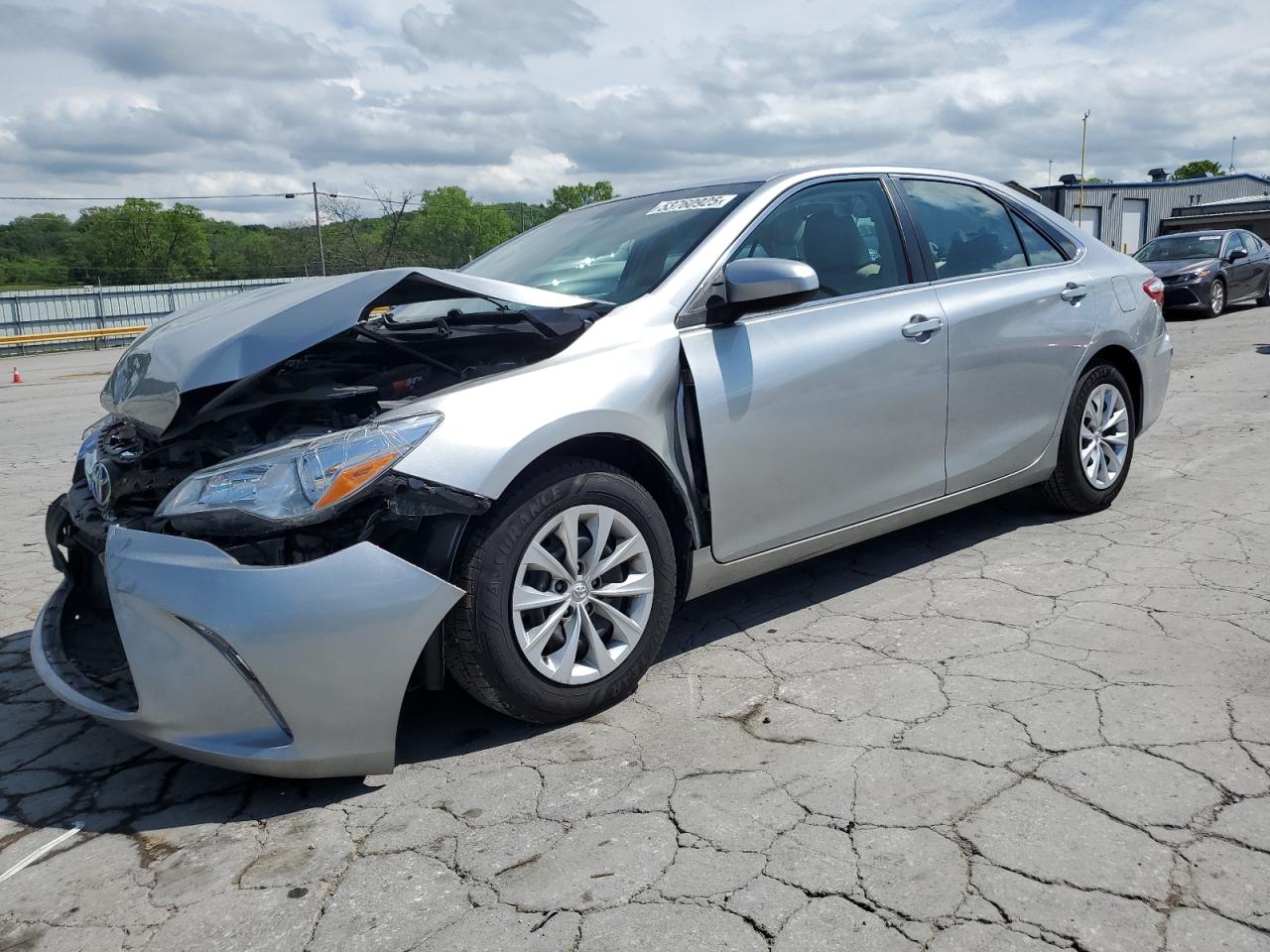 2015 Toyota Camry Le იყიდება Lebanon-ში, TN - Front End