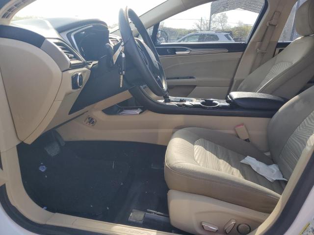  FORD FUSION 2016 Белы