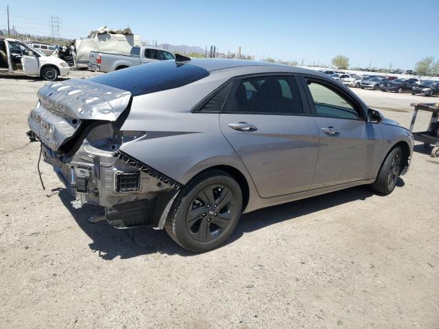  HYUNDAI ELANTRA 2022 Srebrny