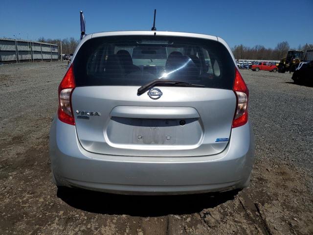  NISSAN VERSA 2015 Srebrny