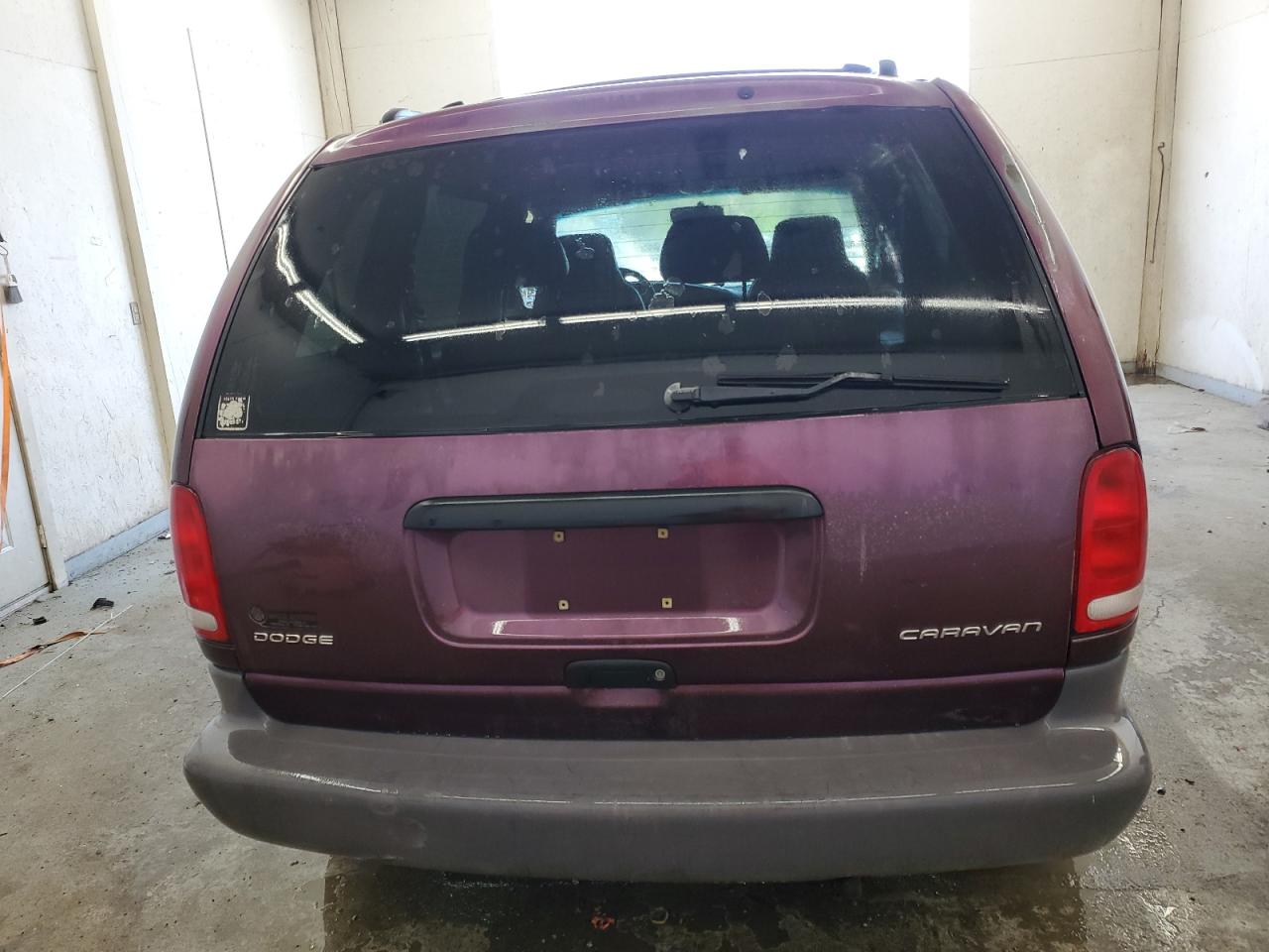 1999 Dodge Caravan VIN: 2B4FP2530XR198421 Lot: 52224685