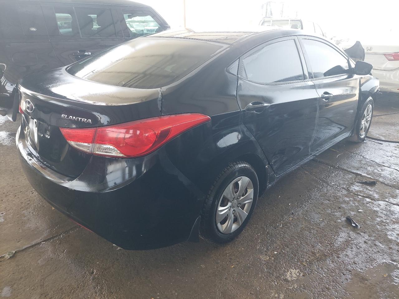 KMHDG41E0EU815812 - 2014 Hyundai Elantra - #undefined