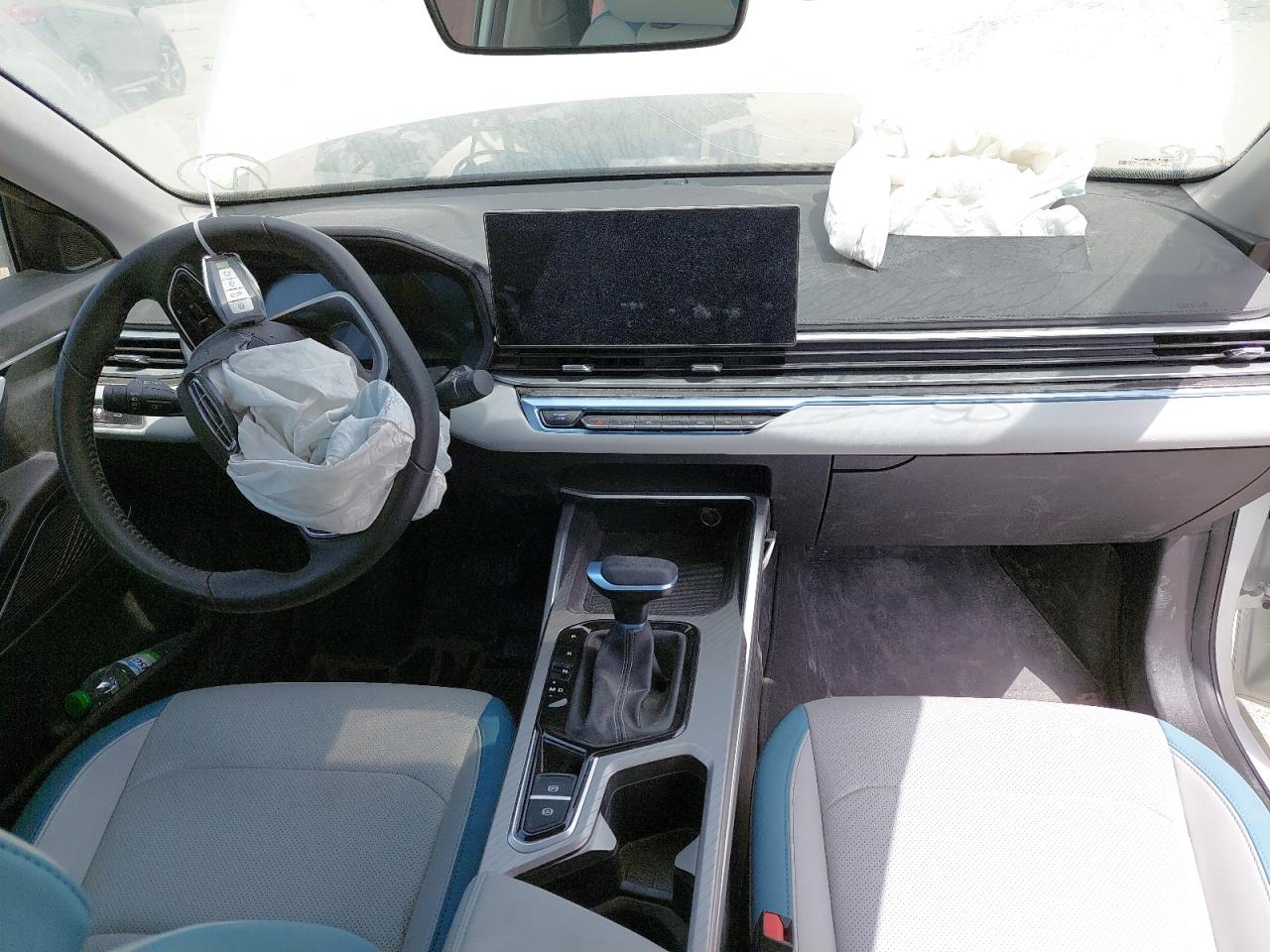 LB3F31S34SG012666 - 2025 Geea EMGRAND - #undefined