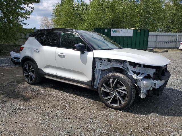  VOLVO XC40 2021 Biały
