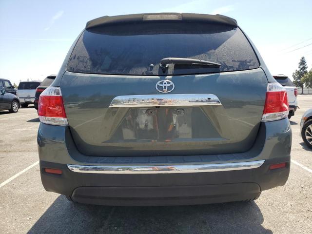 TOYOTA HIGHLANDER 2013 Зелений