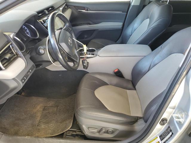 TOYOTA CAMRY 2020 Серебристый