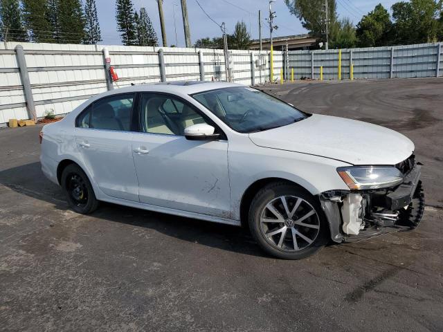  VOLKSWAGEN JETTA 2017 Biały