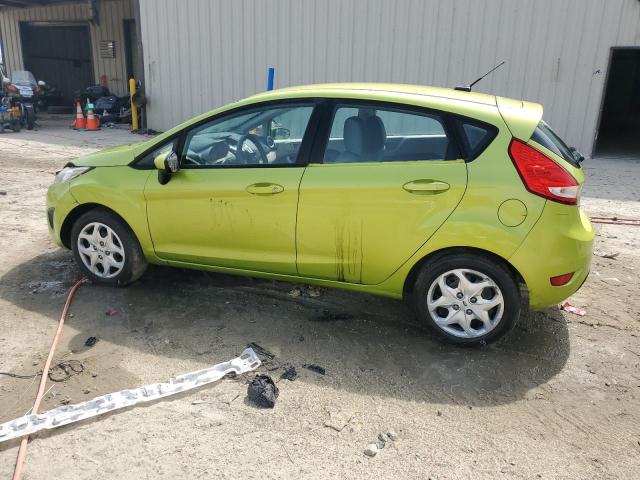 Hatchbacks FORD FIESTA 2012 Zielony