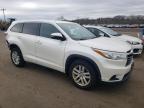 2015 Toyota Highlander Le იყიდება New Britain-ში, CT - Front End
