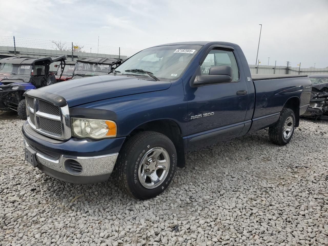 2002 Dodge Ram 1500 продається в Cahokia Heights, IL - Hail