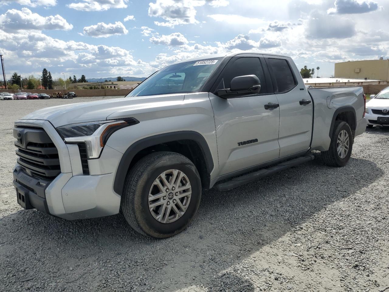 2022 Toyota Tundra Double Cab Sr იყიდება Mentone-ში, CA - Rear End