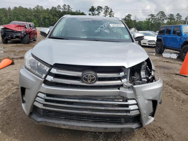  TOYOTA HIGHLANDER 2019 Srebrny