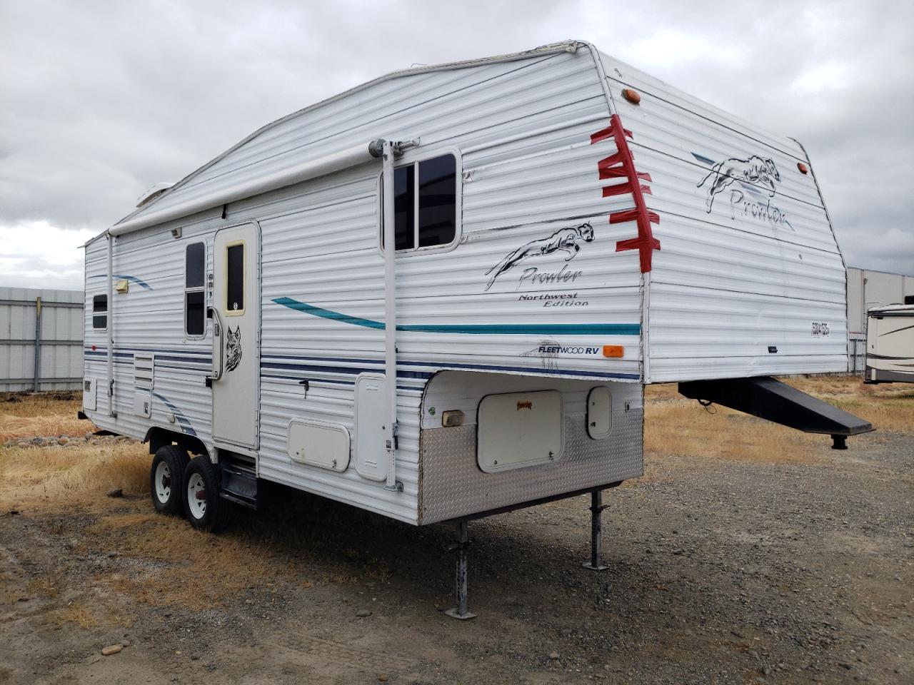 2001 Prowler Travel Trl na sprzedaż w Sacramento, CA - Front End