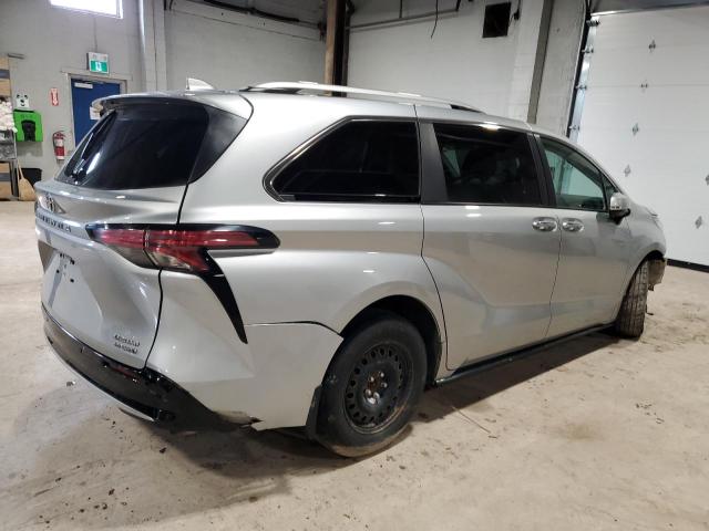 2022 TOYOTA SIENNA LE