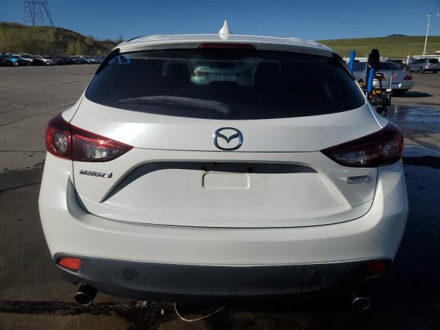  MAZDA 3 2016 Белы