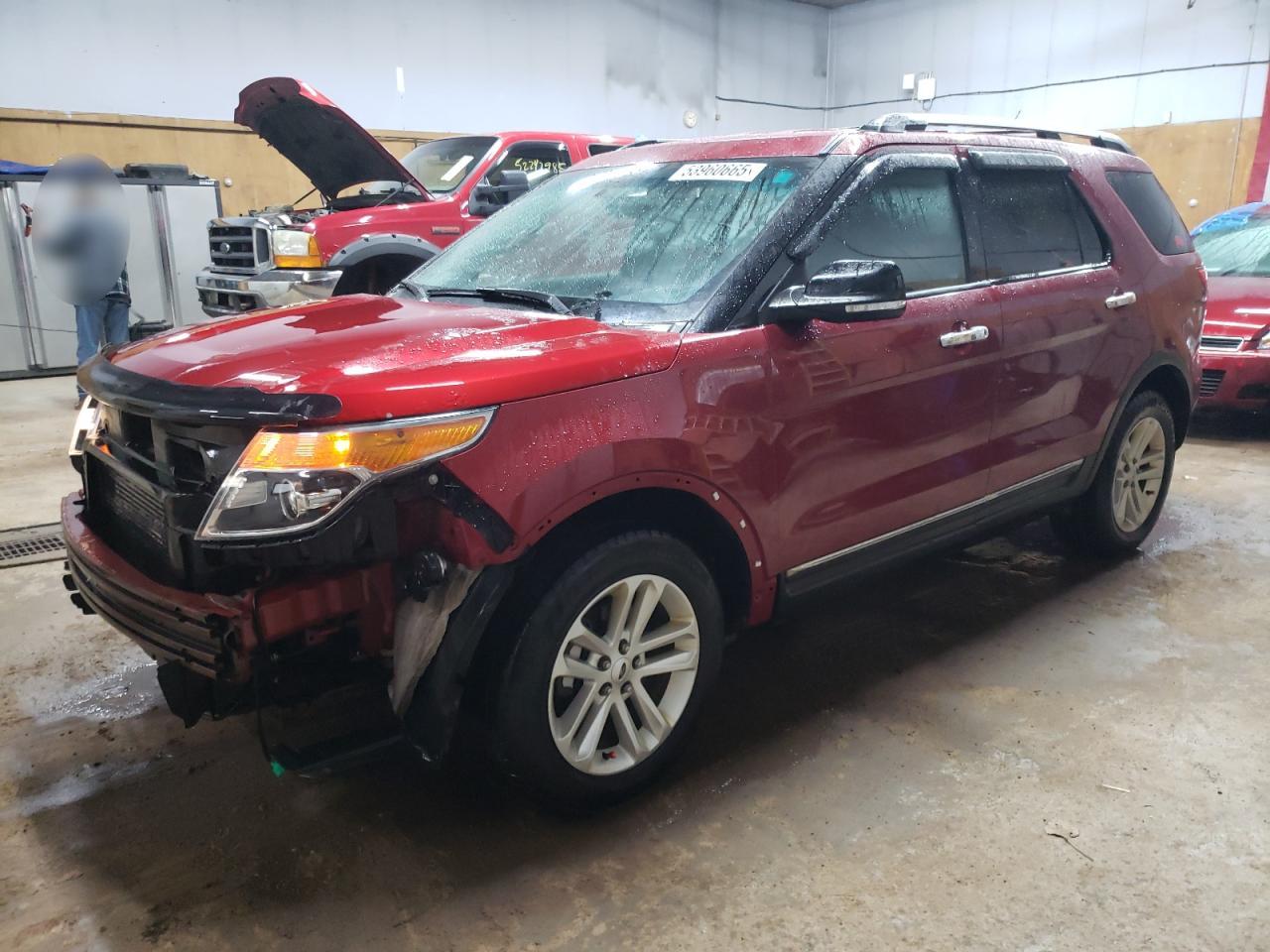 2013 Ford Explorer Xlt for Sale in Kincheloe, MI - Front End