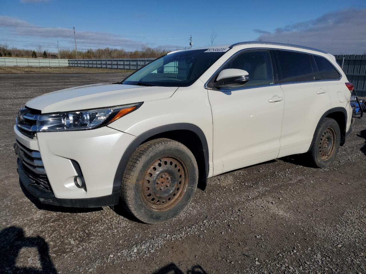 2018 Toyota Highlander Se VIN: 5TDJZRFH1JS535039 Lot: 52555835