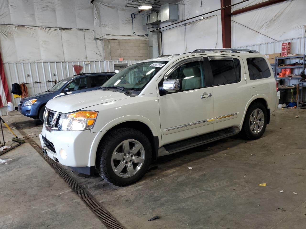 2014 Nissan Armada Sv للبيع في Mcfarland، WI - Front End