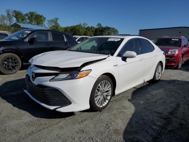  TOYOTA CAMRY 2019 Biały